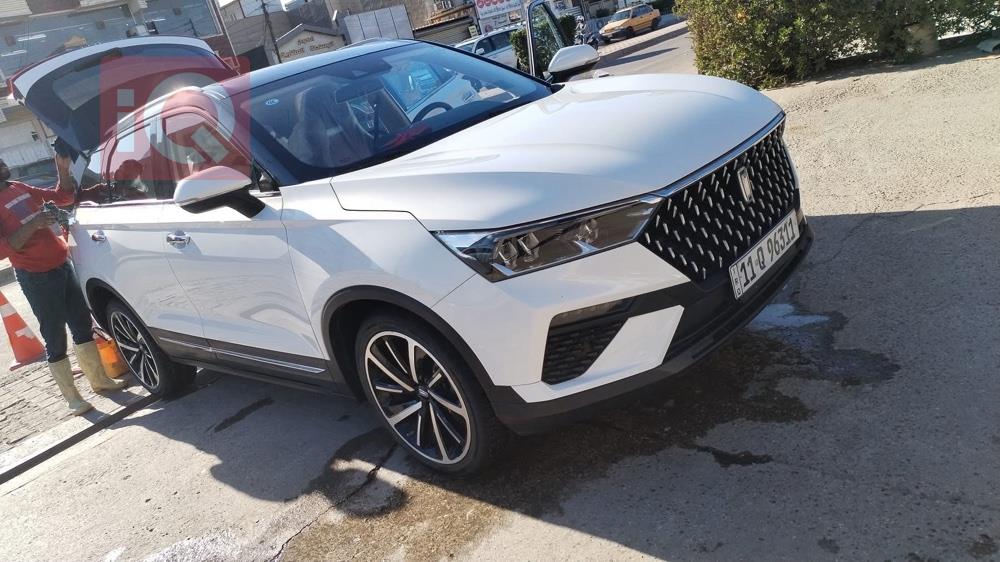 بێستون T77